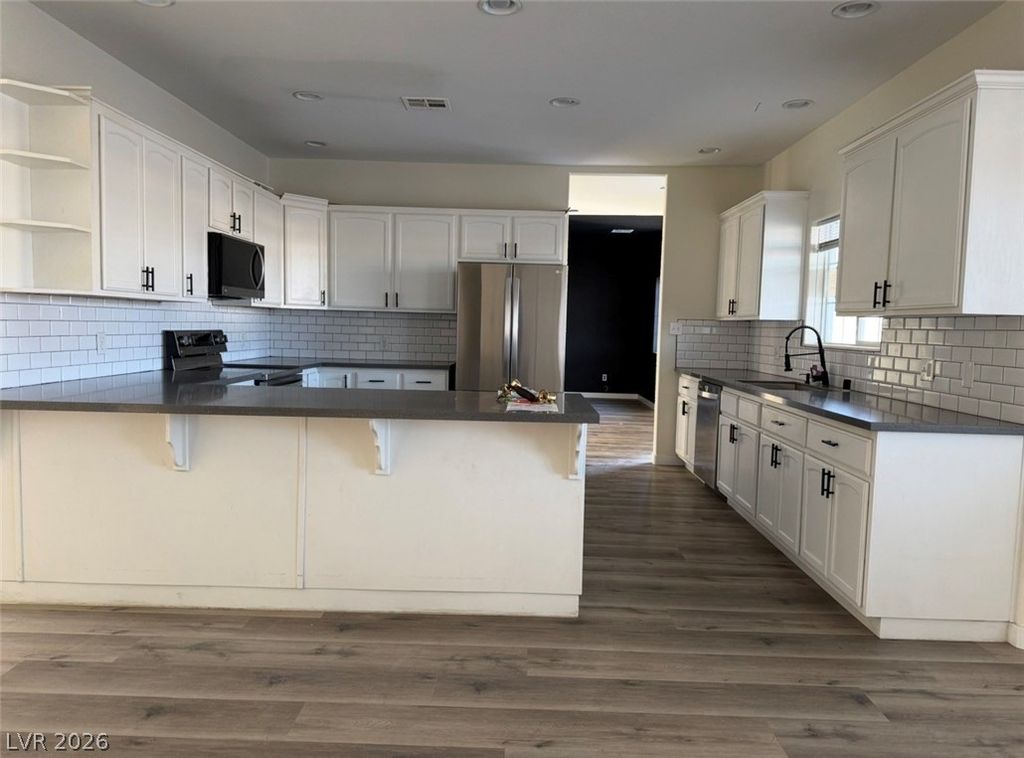 Image 3 of property listing at 2770 Sagebrush Avenue, Pahrump, NV 89048