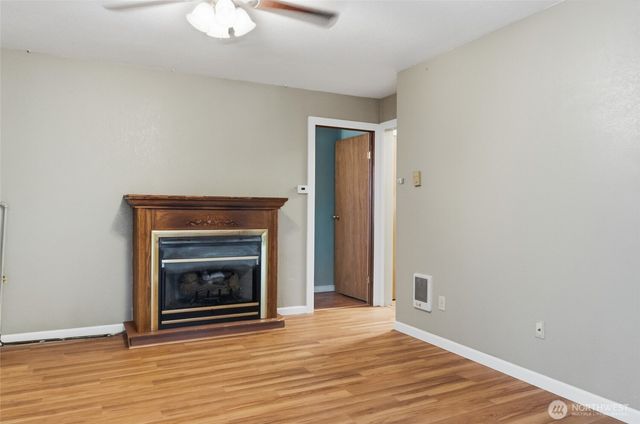 71 NE LORRAIN Court, Belfair, WA 98528