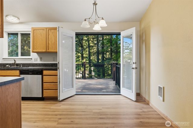 71 NE LORRAIN Court, Belfair, WA 98528