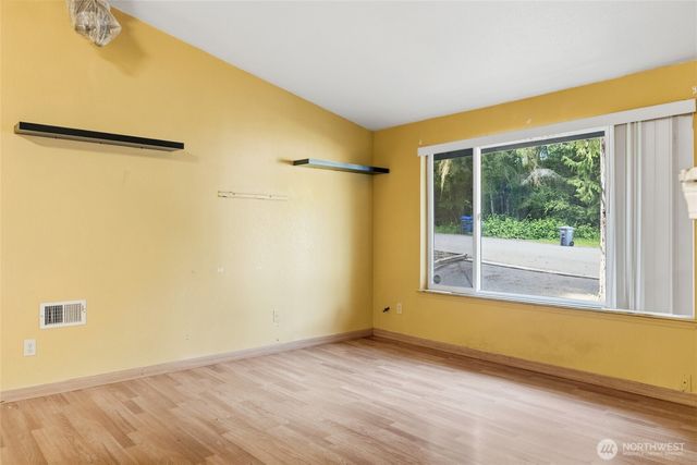 71 NE LORRAIN Court, Belfair, WA 98528