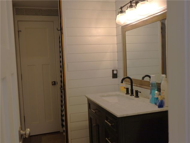 6810 Hubbard Drive, Dayton, OH 45424