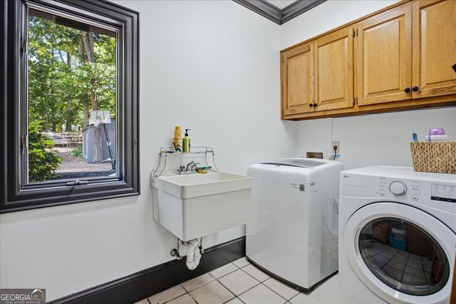 4525 Mountain View Road, Oakwood, GA 30566