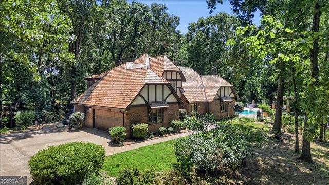 4525 Mountain View Road, Oakwood, GA 30566