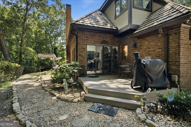 4525 Mountain View Road, Oakwood, GA 30566