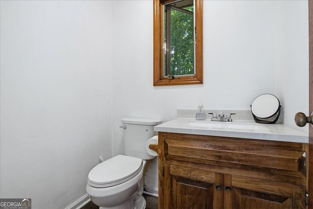 4525 Mountain View Road, Oakwood, GA 30566