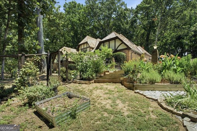 4525 Mountain View Road, Oakwood, GA 30566