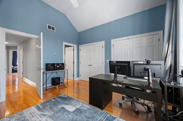 25 Lilac Lane, Newmarket, NH 03857