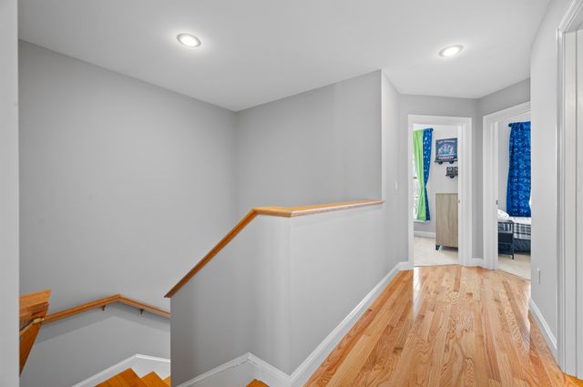 25 Lilac Lane, Newmarket, NH 03857