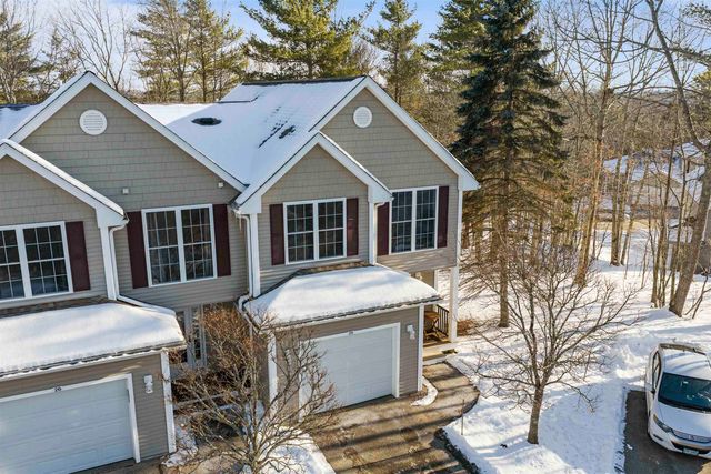 25 Lilac Lane, Newmarket, NH 03857