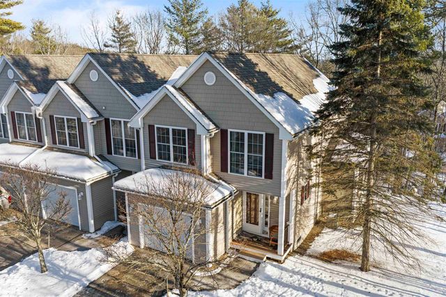 25 Lilac Lane, Newmarket, NH 03857