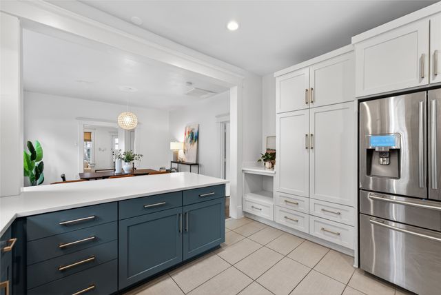 631 N Winnetka Avenue, Dallas, TX 75208