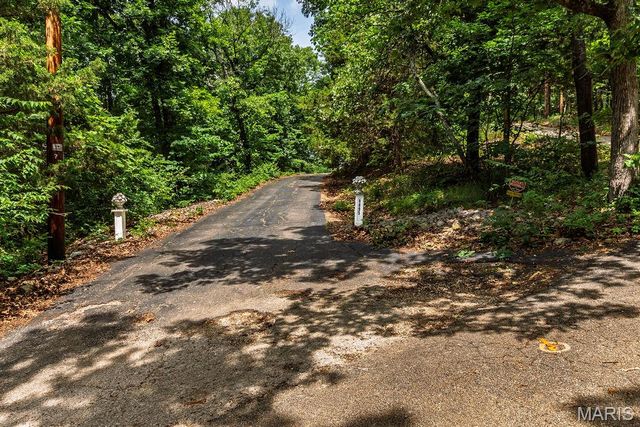 8895 Moss Hollow Road, Pevely, MO 63070