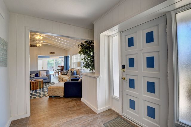 521 NW 14th Street, Delray Beach, FL 33444