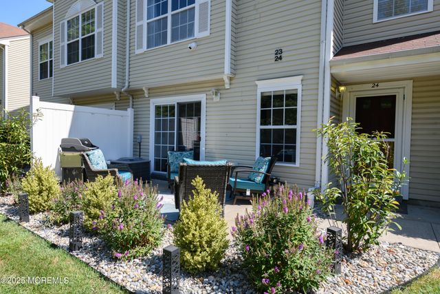 24 Topeka Court, Tinton Falls, NJ 07712