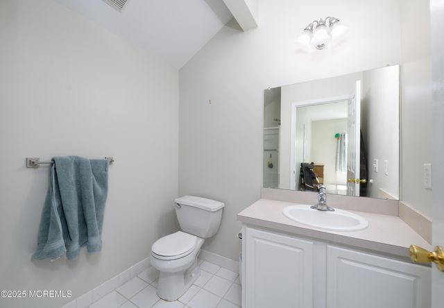 24 Topeka Court, Tinton Falls, NJ 07712