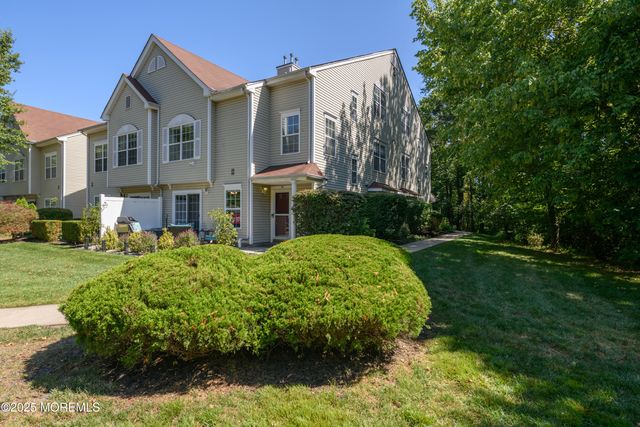 24 Topeka Court, Tinton Falls, NJ 07712