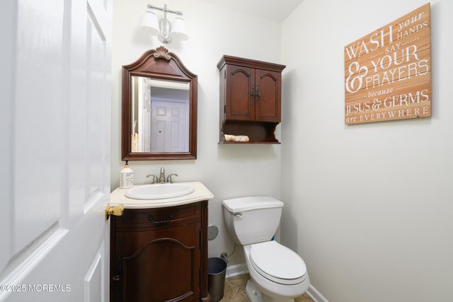 24 Topeka Court, Tinton Falls, NJ 07712