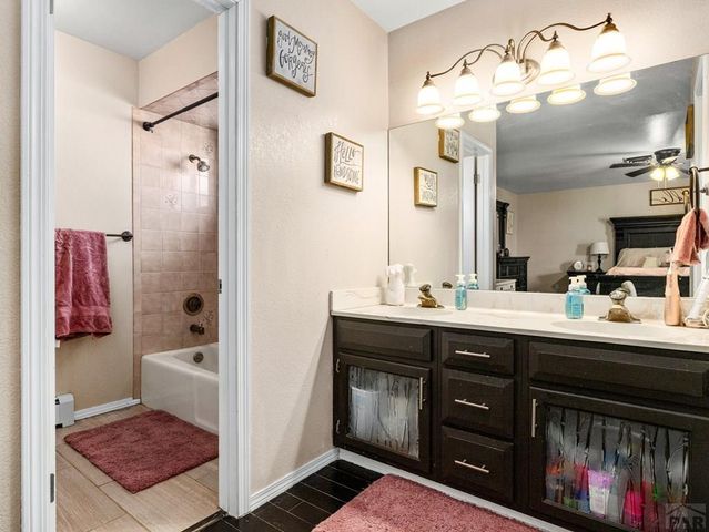 7 Alta Loma Dr, Pueblo, CO 81005