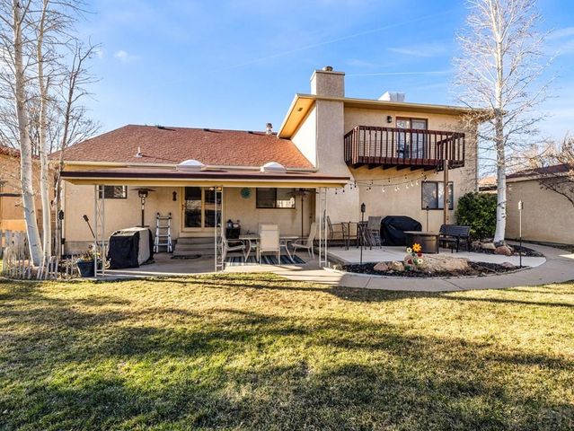 7 Alta Loma Dr, Pueblo, CO 81005