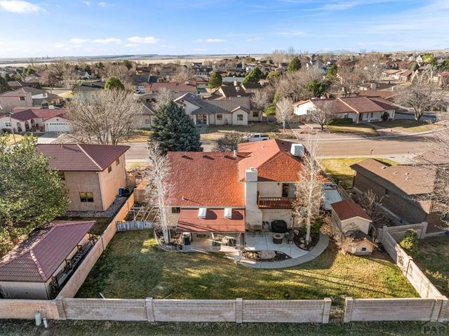 7 Alta Loma Dr, Pueblo, CO 81005