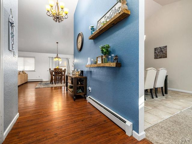 7 Alta Loma Dr, Pueblo, CO 81005