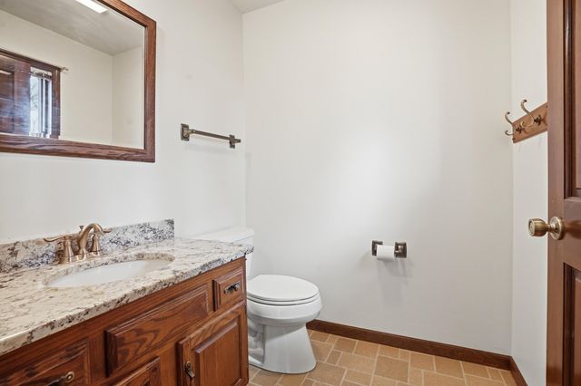 3921 Bonnie Drive, Crown Point, IN 46307