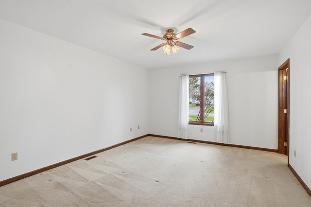 3921 Bonnie Drive, Crown Point, IN 46307