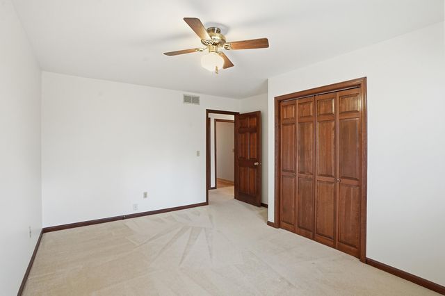 3921 Bonnie Drive, Crown Point, IN 46307