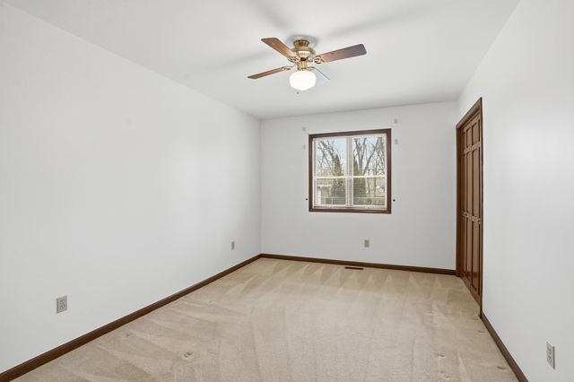 3921 Bonnie Drive, Crown Point, IN 46307