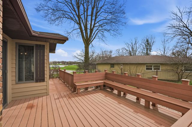 3921 Bonnie Drive, Crown Point, IN 46307