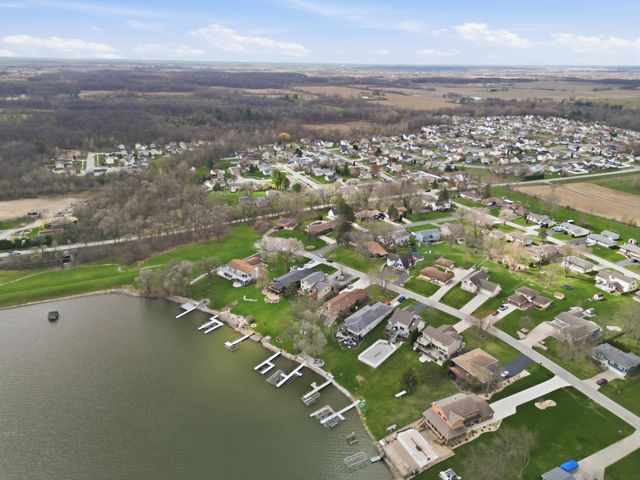 3921 Bonnie Drive, Crown Point, IN 46307