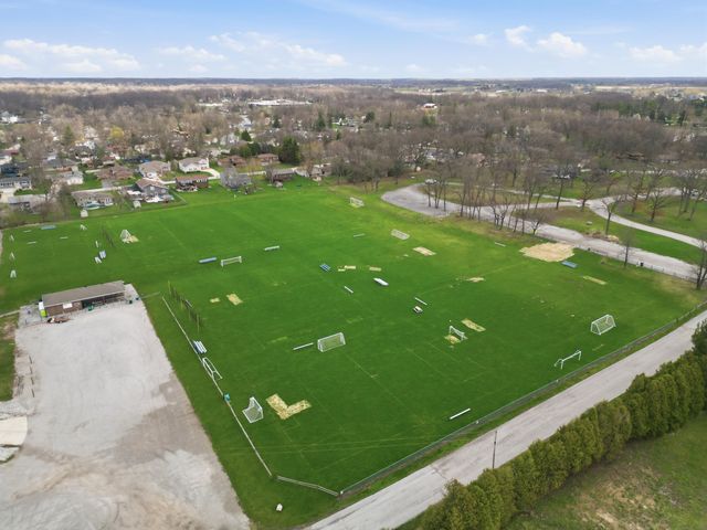 3921 Bonnie Drive, Crown Point, IN 46307