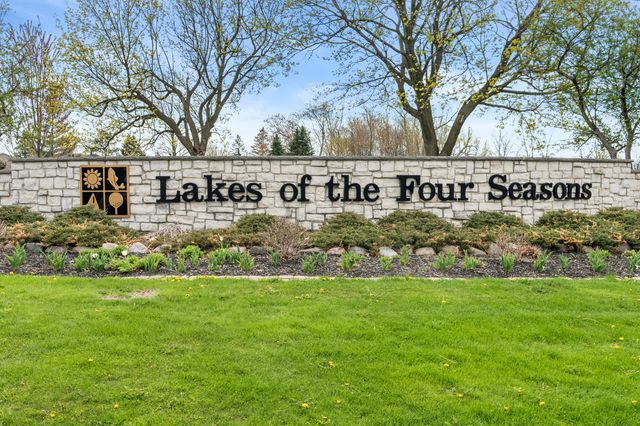3921 Bonnie Drive, Crown Point, IN 46307