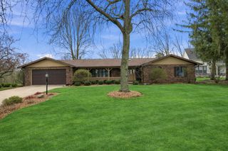 3921 Bonnie Drive, Crown Point, IN 46307