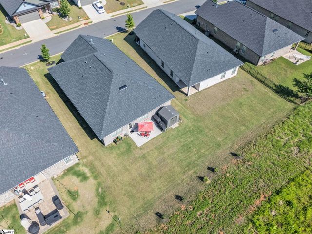 30 Woodcross Drive, Simpsonville, SC 29681