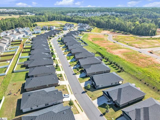 30 Woodcross Drive, Simpsonville, SC 29681