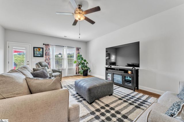 30 Woodcross Drive, Simpsonville, SC 29681