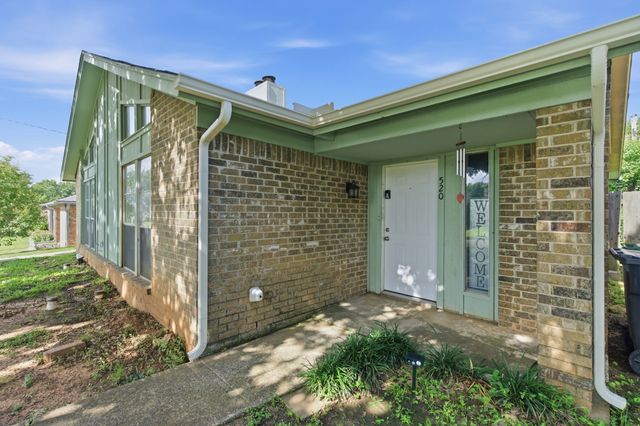 518 Guerin Drive, Arlington, TX 76012