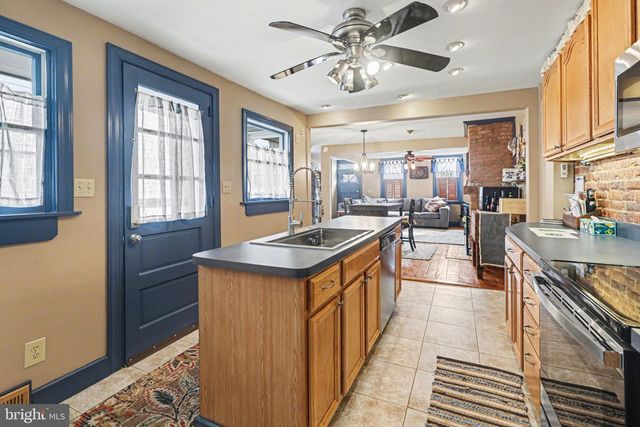 125 E NORTH ST, Carlisle, PA 17013