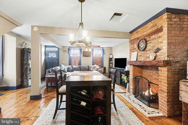 125 E NORTH ST, Carlisle, PA 17013