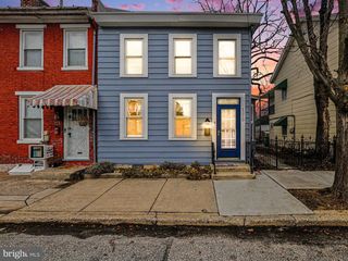 125 E NORTH ST, Carlisle, PA 17013