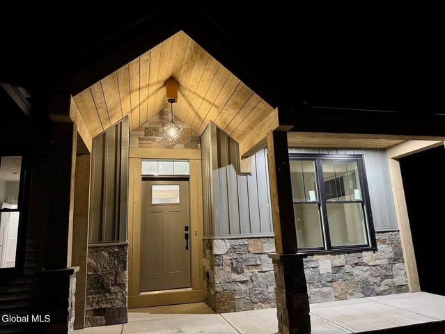 561 Lake Road, Stillwater, NY 12866