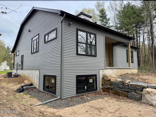 561 Lake Road, Stillwater, NY 12866