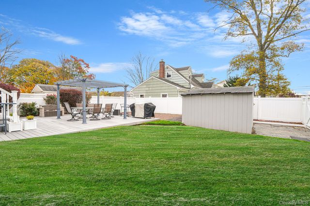 1800 Stuyvesant Avenue, Merrick, NY 11566