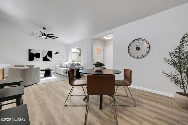 7954 E Sabino Sunrise Circle, Tucson, AZ 85750