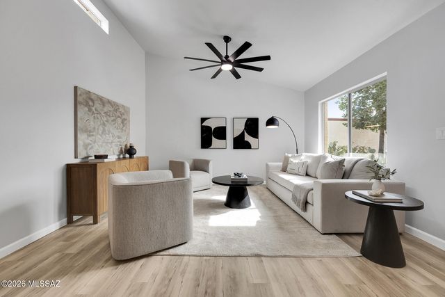 7954 E Sabino Sunrise Circle, Tucson, AZ 85750