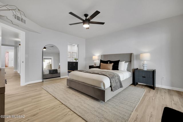 7954 E Sabino Sunrise Circle, Tucson, AZ 85750