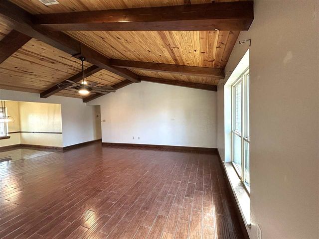 123 NE Shelly Dr., Fletcher, OK 73541