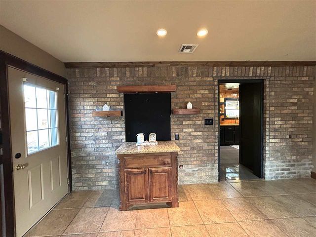 123 NE Shelly Dr., Fletcher, OK 73541