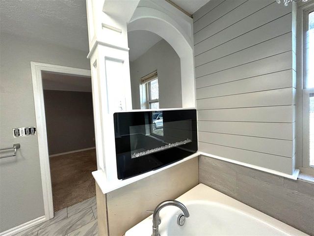 123 NE Shelly Dr., Fletcher, OK 73541